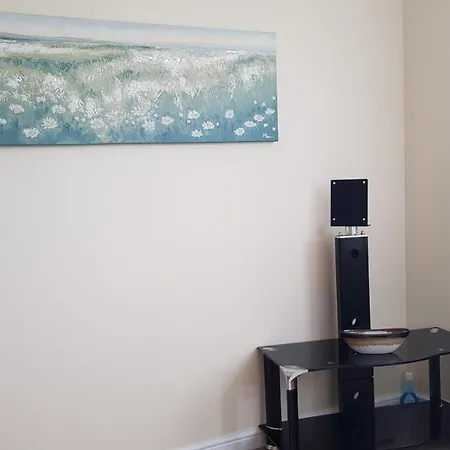 Tuii Appart, Cleveleys Road Holbeck Apartment *